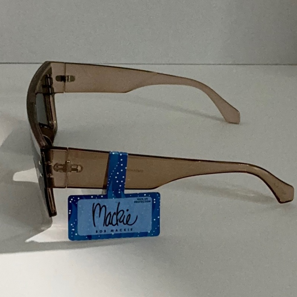 NWT Bob Mackie Transparent Tan Sunglasses - Picture 2 of 5